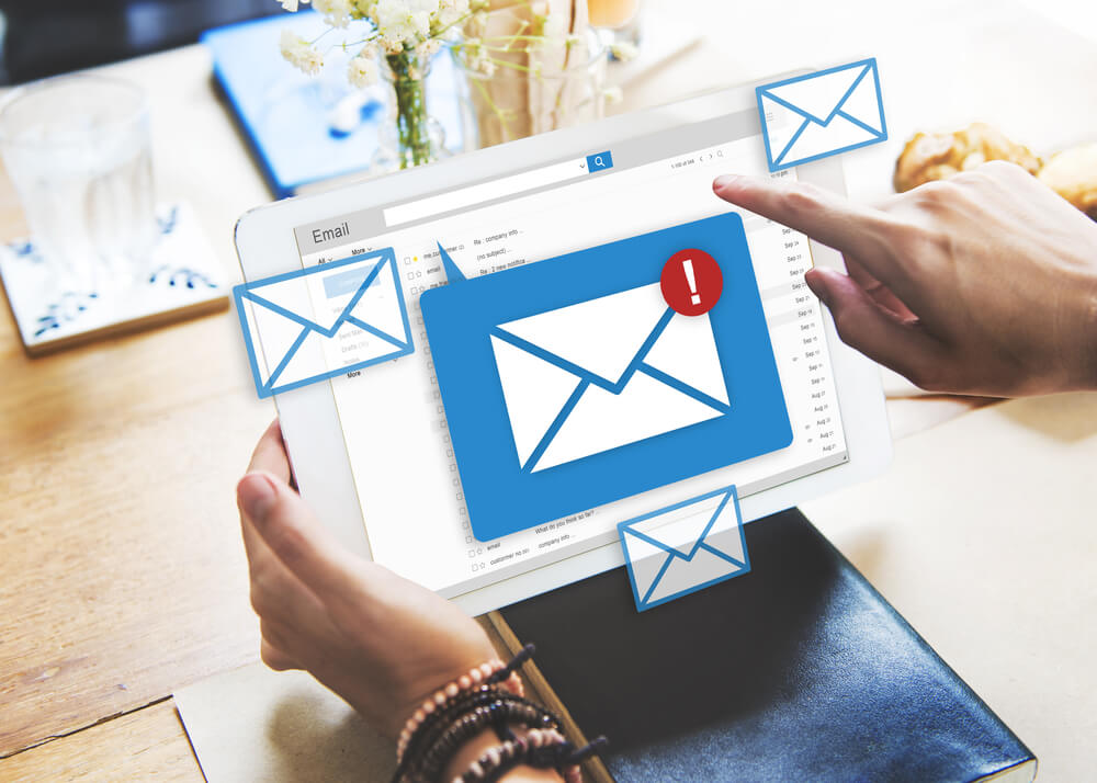 Personalize Client Emails with GIFs